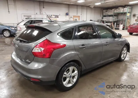 2014 Ford Focus Se z USA, uszkodzony, nr VIN 1FADP3K29EL453882